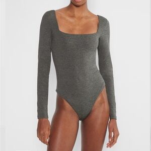 Aritzia Contour Bodysuit Heather Charcoal Size Small